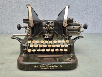 Antieke Typemachine. The Oliver Typewriter Co Chicago, USA beschikbaar voor biedingen