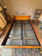 Bed met matrasbodem, Ophalen, Gebruikt, Bruin, Tweepersoons