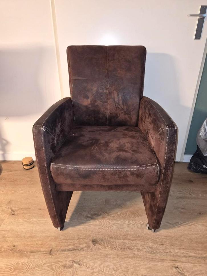 Bruine fauteuils op wieltjes, Huis en Inrichting, Fauteuils, Gebruikt, Stof, 50 tot 75 cm, 75 tot 100 cm, Ophalen