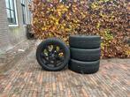 Winterbanden op velg Volvo 17 inch, Ophalen, Gebruikt, Banden en Velgen, 17 inch