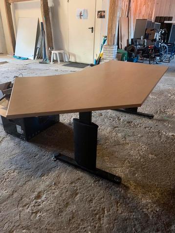 Beuken bureau halve maan model li of re draai 