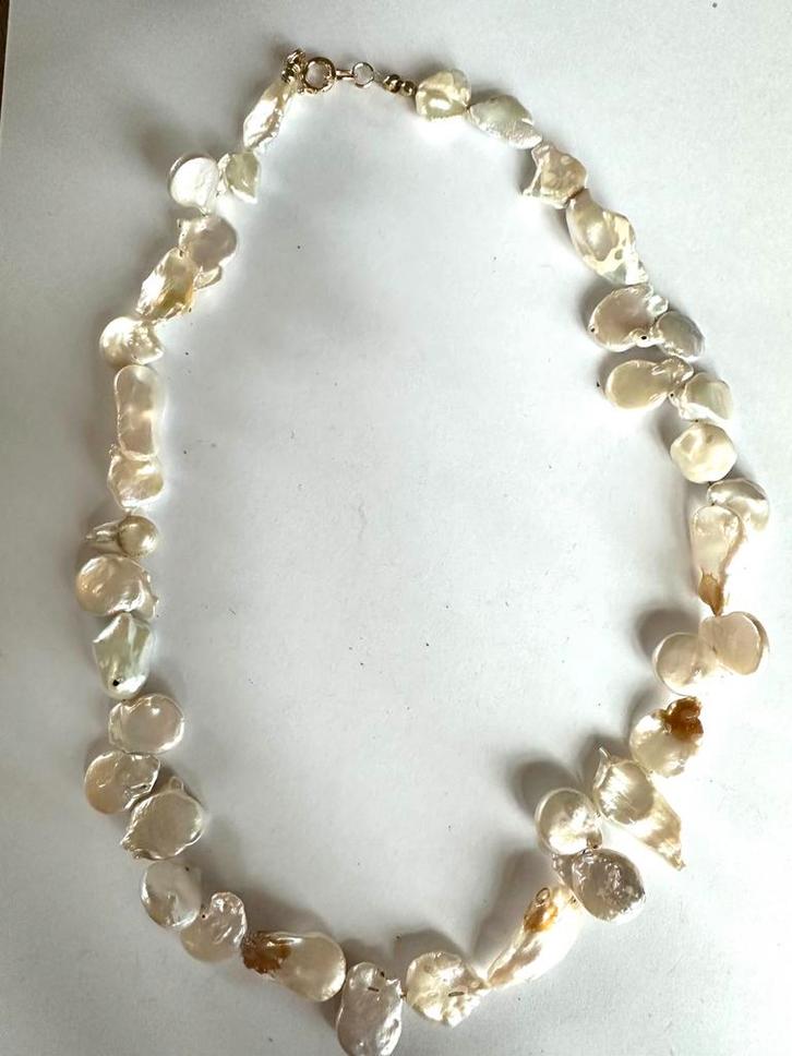 Keshi parel ketting, Sieraden, Tassen en Uiterlijk, Armbanden, Gebruikt, Overige materialen, Wit, Met bedels of kralen, Verzenden