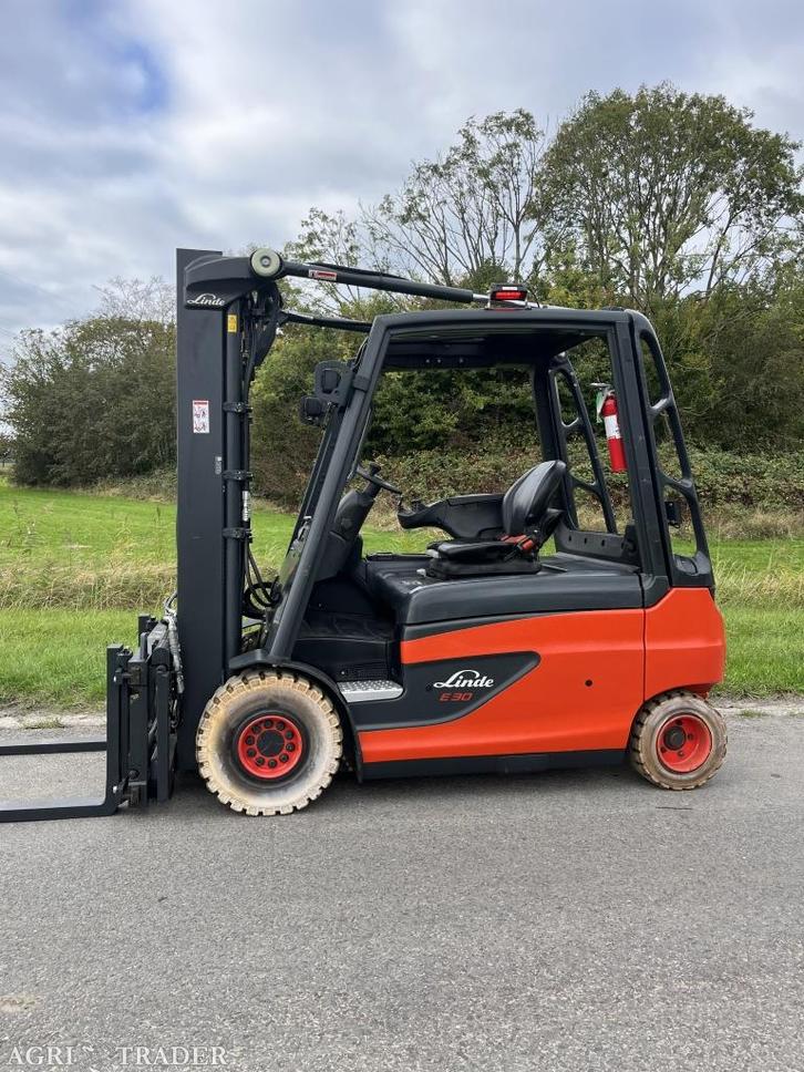 Linde E30 L 2018 elektrische heftruck triplo Sideshift vorkv, Zakelijke goederen, Machines en Bouw | Heftrucks en Intern transport