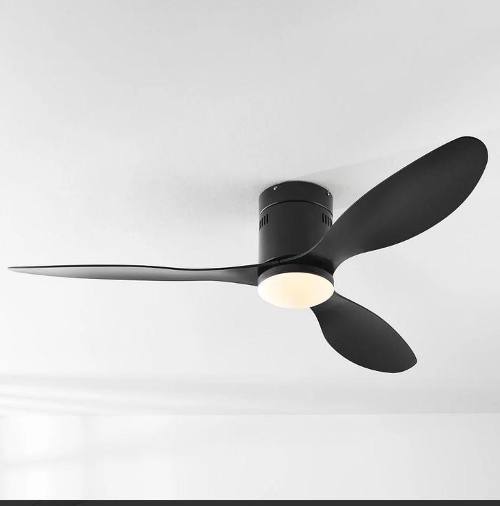 Plafondventilator met verlichting, drieblads en zwart, Witgoed en Apparatuur, Ventilatoren, Zo goed als nieuw, Plafondventilator