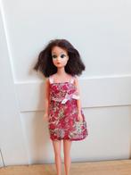 Vintage barbie uit Hong Kong. Jaren ' 60., Ophalen of Verzenden, Zo goed als nieuw
