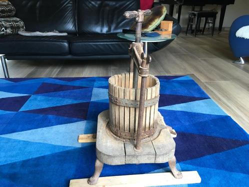 Antieke druivenpers, 70 hoog, 21 rond, voet 38 x 33, Antiek en Kunst, Curiosa en Brocante, Ophalen of Verzenden
