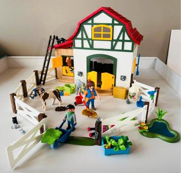 Playmobil paardenmanege beschikbaar voor biedingen