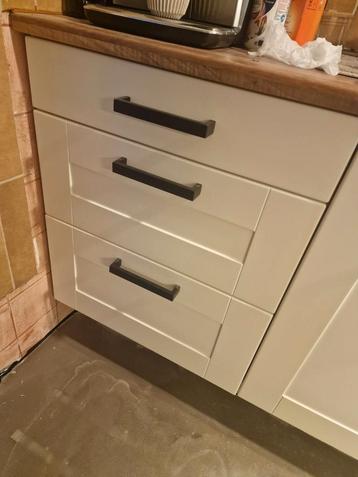 gezocht: gezichtjes voor lade adel Ikea faktum