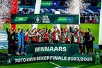 Gezocht! Seizoenskaart Feyenoord, Tickets en Kaartjes, Sport | Voetbal, Augustus, Seizoenskaart, Eén persoon