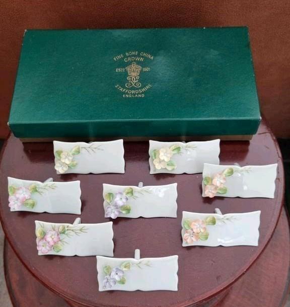 Brocante naambordjes van Engels porselein, Antiek en Kunst, Curiosa en Brocante, Ophalen of Verzenden