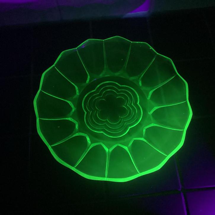 Uraniumglas, Annaglas, schaal, Art Deco, antiek, Antiek en Kunst, Antiek | Glas en Kristal, Ophalen