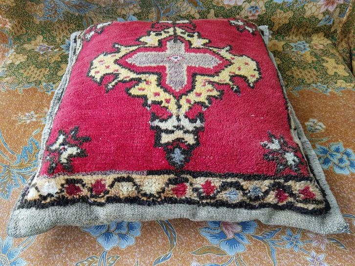 Mooi oud handgeknoopt Perzisch kussen uit Iran 44-48 cm., Antiek en Kunst, Antiek | Kleden en Textiel, Ophalen of Verzenden