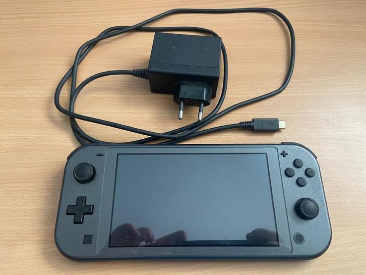 pokemon nintendo switch lite, Spelcomputers en Games, Spelcomputers | Nintendo Switch Lite, Gebruikt, Overige kleuren, Ophalen