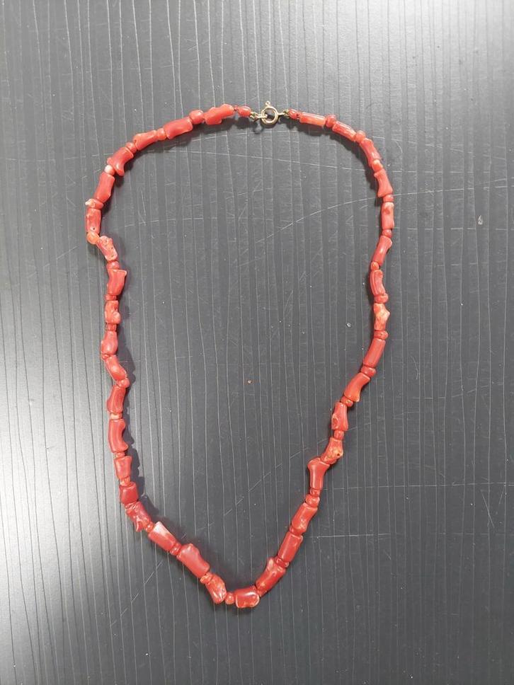 Vintage Koraal Ketting, Sieraden, Tassen en Uiterlijk, Kettingen, Gebruikt, Steen of Mineraal, Rood, Ophalen of Verzenden