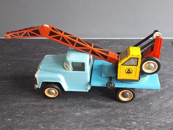 Vintage speelgoed Sovjet/USSR kraanwagen 1970-79 beschikbaar voor biedingen
