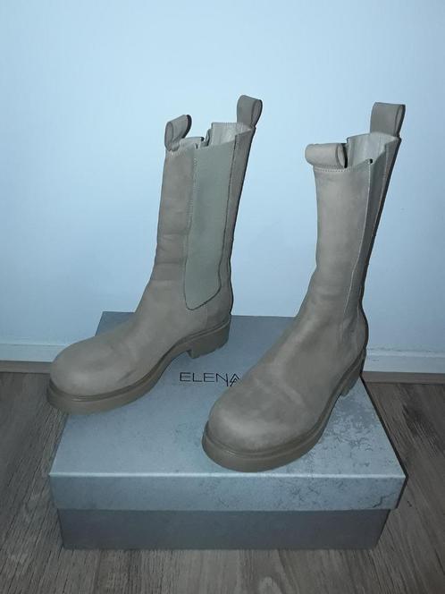 Elena Iachi Beige Chelsea Boots Maat 40, Kleding | Dames, Schoenen, Nieuw, Hoge laarzen, Beige, Verzenden