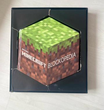 Minecraft boek, Minecrafr blockopedia, Mojang beschikbaar voor biedingen
