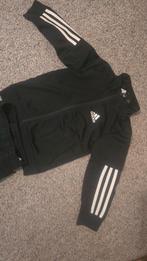 Adidas trainingspak jongens maat 110 - bijna nieuw!, Kinderen en Baby's, Ophalen, Adidas, Zo goed als nieuw, Setje