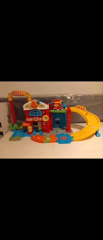 VTech Toet Toet Auto's Brandweerkazerne Speelset, Kinderen en Baby's, Speelgoed | Babyspeelgoed, Gebruikt, Overige typen, Met geluid