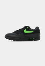 Nike Air Max 1 ESS 'Black Green Strike' - maat 44.5, Zwart, Nike, Nieuw, Ophalen of Verzenden