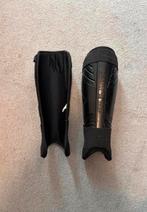 Hockey Scheenbeschermers - Osaka, Sport en Fitness, Hockey, Ophalen, Gebruikt, Kleding
