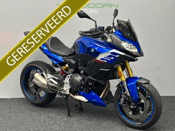 BMW F 900 XR | Alle pakketten | Racing blue | Wunderlich zad beschikbaar voor biedingen