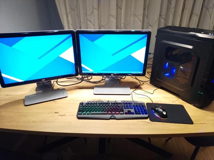 Linux Game PC Complete Set, Computers en Software, Desktop Pc's, Gebruikt, 4 Ghz of meer, SSD, 32 GB, Met videokaart, Met monitor