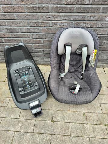Maxi-Cosi 2wayPearl + Isofix Base 67-105cm beschikbaar voor biedingen