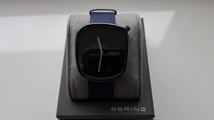 Horloge Bering Pebble Blauw 18040-397, Sieraden, Tassen en Uiterlijk, Horloges | Heren, Zo goed als nieuw, Polshorloge, Overige merken