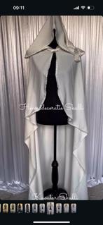 Wedding cape white with pearls, Kleding | Dames, Trouwkleding en Trouwaccessoires, Ophalen of Verzenden, Zo goed als nieuw, Wit