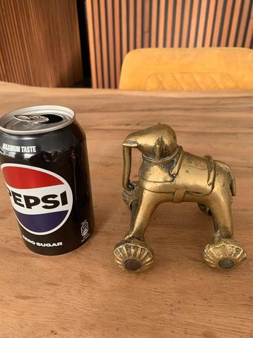 Antiek Tempel Speelgoed - India beschikbaar voor biedingen