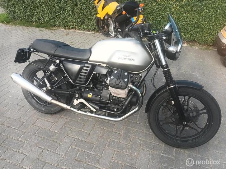 Stoere Moto Guzzi V7 II Stone 35 KW 33Kkms Inruil kan, Motoren, Motoren | Moto Guzzi, Bedrijf, Toermotor, 12 t/m 35 kW, ABS