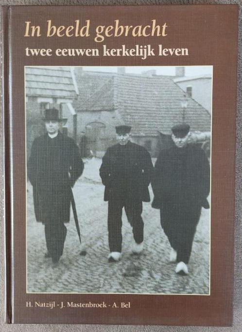 In beeld gebracht twee eeuwen kerkelijk leven -J.Mastenbroek, Boeken, Godsdienst en Theologie, Zo goed als nieuw, Christendom | Protestants