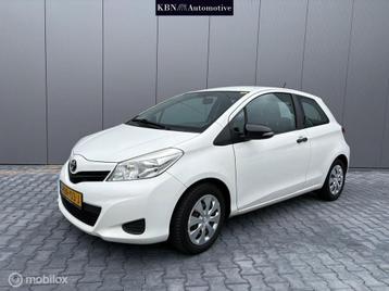 Toyota Yaris 1.0 VVT-i Comfort - Airco| Nieuwe APK|Elekt beschikbaar voor biedingen