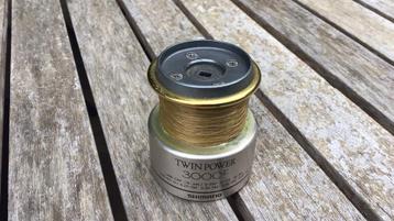 Shimano twinpower 3000F spool beschikbaar voor biedingen