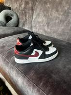 Nike sneakers maat 37, Kleding | Dames, Schoenen, Overige kleuren, Nike, Ophalen of Verzenden, Sneakers of Gympen