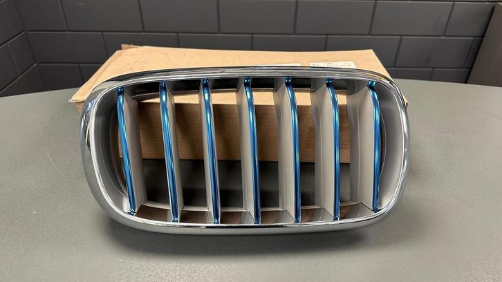 Chrome nierengrille X-Ness rechts BMW X5 F15, Auto-onderdelen, Overige Auto-onderdelen, BMW, Nieuw, BOVAG lid, Erkend duurzaam