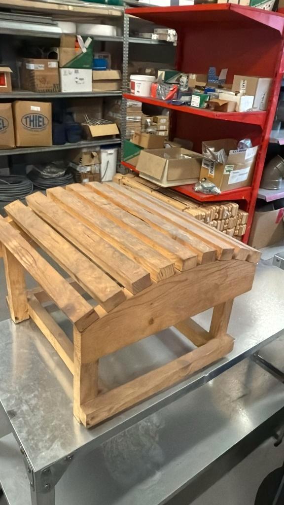 voetenbankje, voetensteun, hout, gearceerd, Huis en Inrichting, Banken | Voetenbanken en Poefen, Gebruikt, Minder dan 50 cm, 50 tot 75 cm