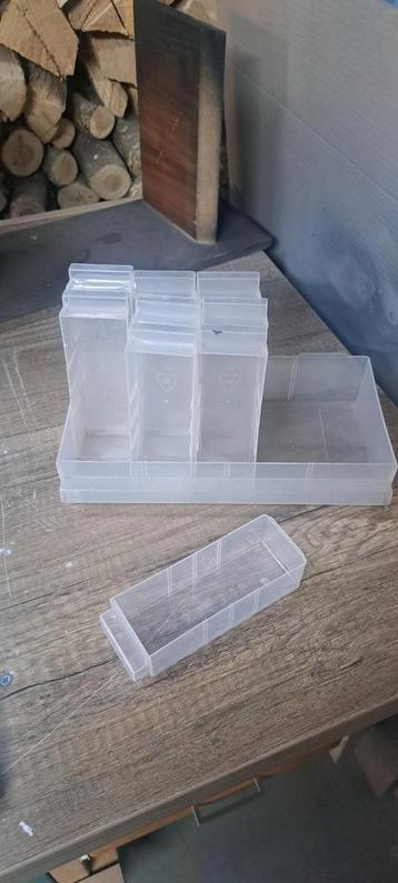 Raaco bakjes beschikbaar voor biedingen