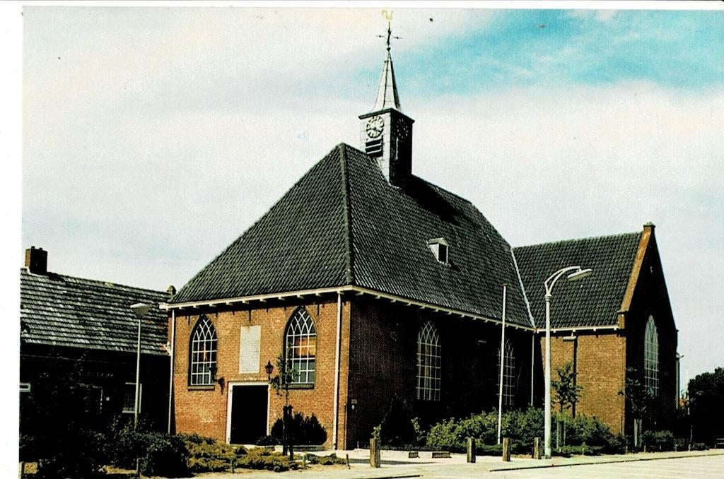 Stellendam. Kerk, Verzamelen, Ansichtkaarten | Nederland, Ophalen of Verzenden, Ongelopen, Zuid-Holland