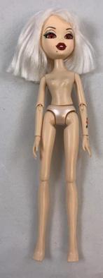 Bratz Bratzillaz Glam Gets Wicked Jade J’Adore pop 2012 MGA