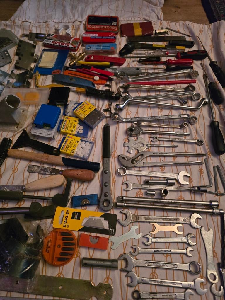 Hele partij gereedschap , zie foto's.  in 1 koop overnemen!!, Ophalen of Verzenden