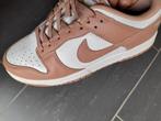Nike dunk low rose maat 40, Ophalen of Verzenden, Zo goed als nieuw, Roze, Sneakers of Gympen