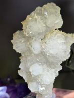 Transparant kwarts, zeldzame groeivorm. Op acryl. Bulgarije, Ophalen of Verzenden, Mineraal