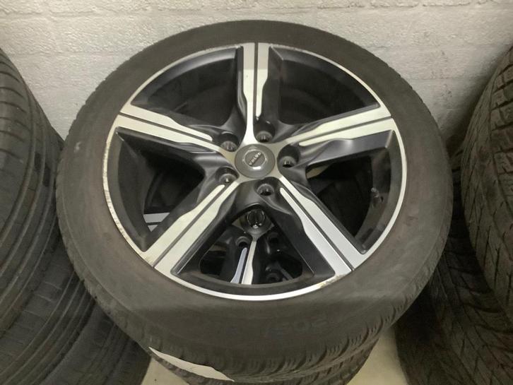Velgen 17 Ixion 2 Nokian Winterbanden. Volvo V40 V50 C30, Auto-onderdelen, Banden en Velgen, Band(en), Winterbanden, 17 inch, 205 mm