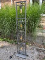 Prachtige Industriele Vloerlamp - Santa Cubic Tower, Ophalen, Metaal, Minder dan 50 cm