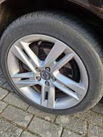 Winterbanden set volvo v60 plugin, Auto-onderdelen, Banden en Velgen, Banden en Velgen, 17 inch, 235 mm, Winterbanden