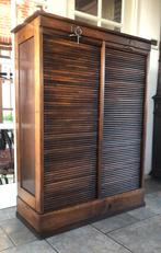 Eiken dubbele rolluik kast in nette staat !, Ophalen of Verzenden