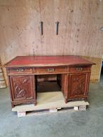 Klassiek bureau partnerdesk, Ophalen