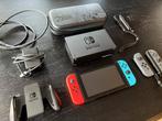 Nintendo Switch Compleet + Extra's, Ophalen of Verzenden, Zo goed als nieuw, Met 2 controllers, Switch Original